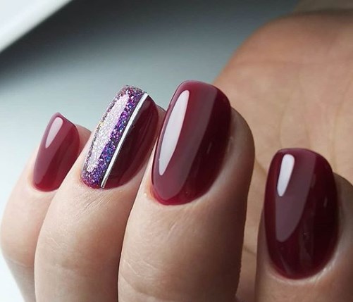 Бордовий манікюр 2020