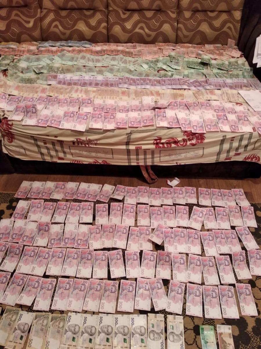 Українські військовослужбовці налагодили контрабанду сигарет з ЛДНР