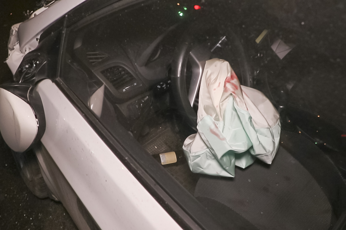 Вночі у Києві п'яний таксист Uber протаранив авто: три дівчини - у лікарні Вночі у Києві п'яний таксист Uber протаранив авто: три дівчини - у лікарні