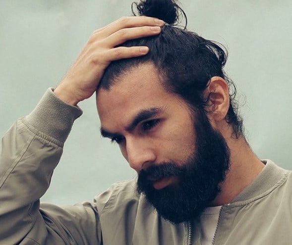 Чоловічі зачіски на довге волосся 2020 Чоловічі зачіски на довге волосся 2020