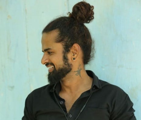 Чоловічі зачіски на довге волосся 2020 Чоловічі зачіски на довге волосся 2020