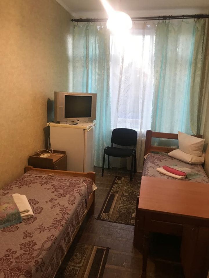 "Не місцеві жителі": поліція зайнялася протестуючими проти українців з Уханя