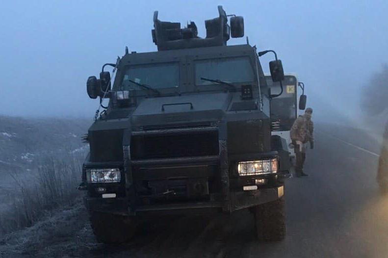 У Нові Санжари довелося вводити бронетехніку / PavlovskyNews У Нові Санжари довелося вводити бронетехніку / PavlovskyNews