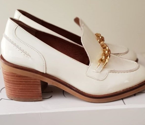 Жіноче взуття 2020 весна Жіноче взуття 2020 весна