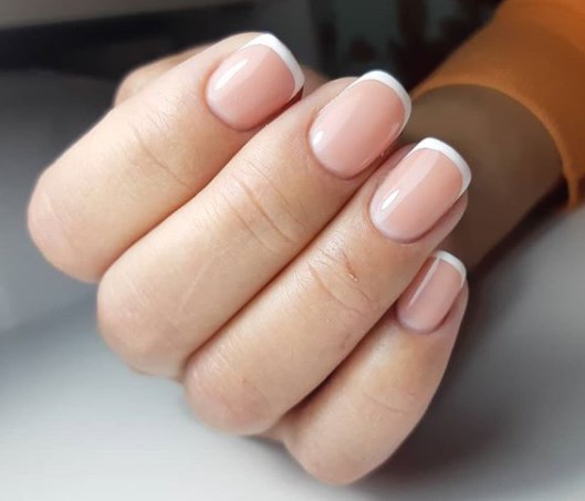 Французский маникюр 2020 весна