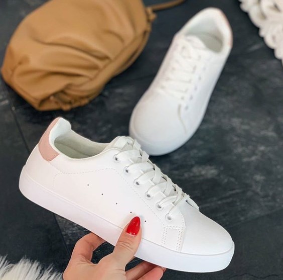 Модні кросівки 2020 Модні кросівки 2020