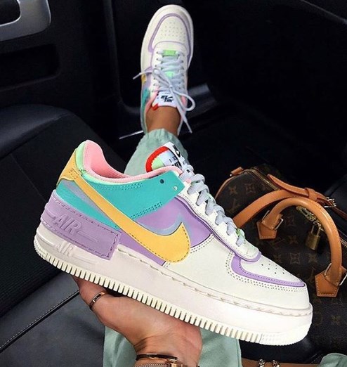 Модні кросівки 2020 Модні кросівки 2020