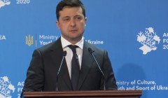 Зеленский обратился к украинцам за границей: кого вернут в первую очередь