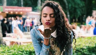 Элина Мбани Элина Мбани