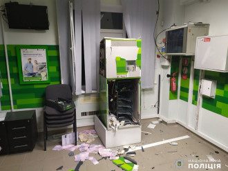 В Николаеве ограбили банк / facebook.com/UA.National.Police.Nikolaev В Николаеве ограбили банк / facebook.com/UA.National.Police.Nikolaev