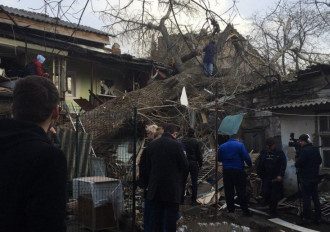 Дерево заблокировало одесситку в доме / Думская Дерево заблокировало одесситку в доме / Думская