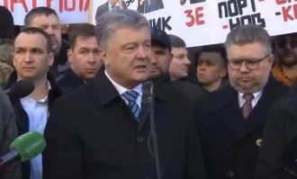 Порошенко в Сети советуют "закрыть обещало" Порошенко в Сети советуют "закрыть обещало"