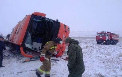 В ОРДО в аварию попал автобус с пассажирами / фото МЧС ДНР