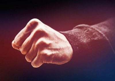 В Одесі коп побив підлітка В Одесі коп побив підлітка