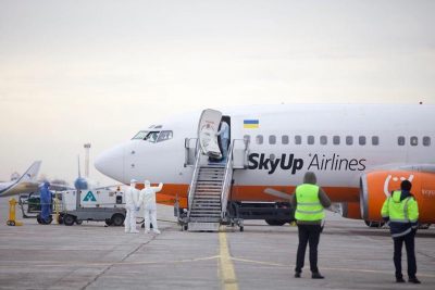 Самолет, коронавирус