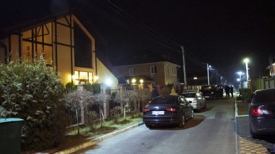 Самогубство в будинку Кожари: з пістолета екс-міністра застрелився чоловік - відео Самогубство в будинку Кожари: з пістолета екс-міністра застрелився чоловік - відео