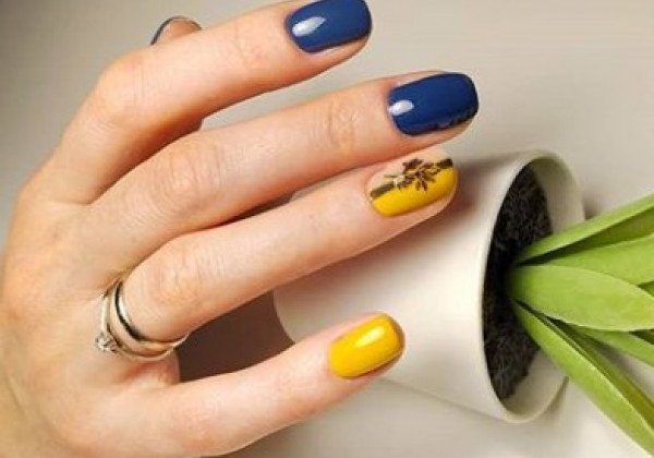 Синий маникюр 2020 – красивый маникюр космос и яркий двойной френч фото