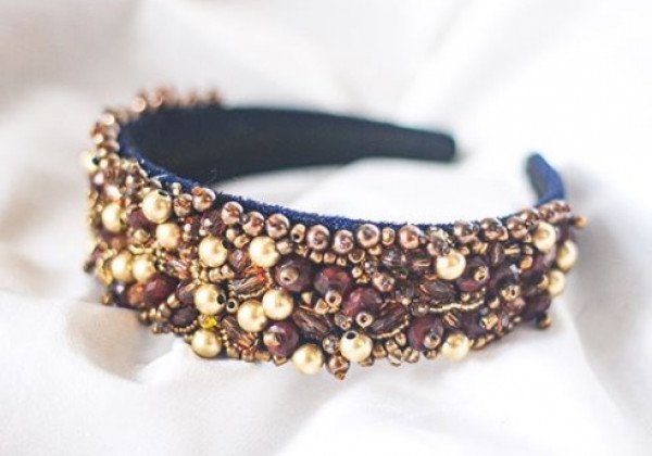 Мода 2020 – в моде обручи, крупные серьги-кольца и широкий пояс фото