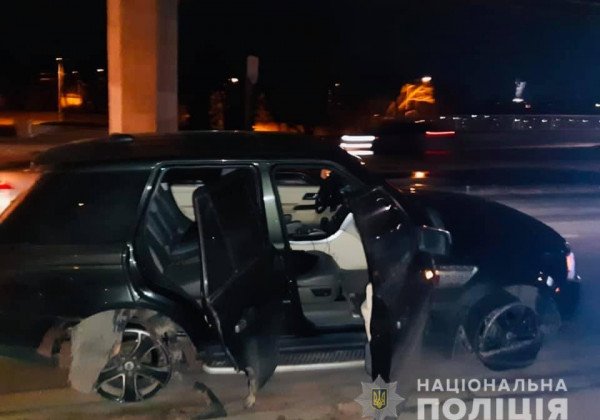 В Киеве полиция со стрельбой остановила вооруженного иностранца