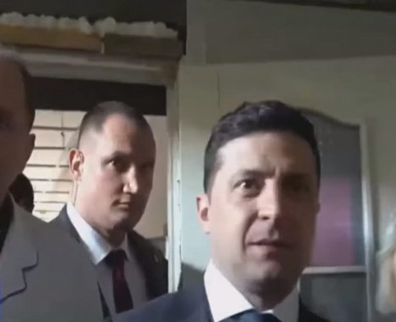 "Реакція як у Порошенка": донеччанка назвала Зеленського зрадником, а він промовчав - відео