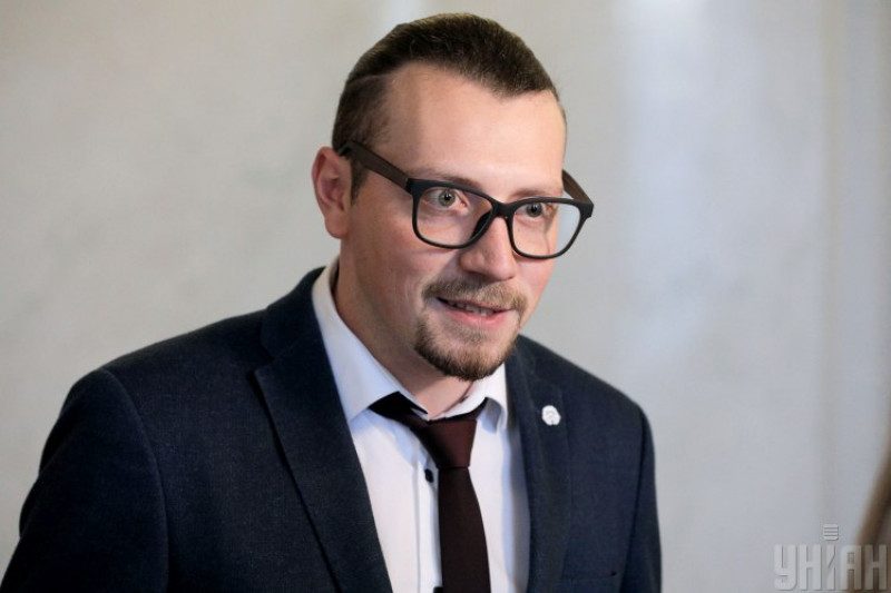 "Трохи соромно перед українцями": нардеп із СН розповів про те, як спамлять у Раді