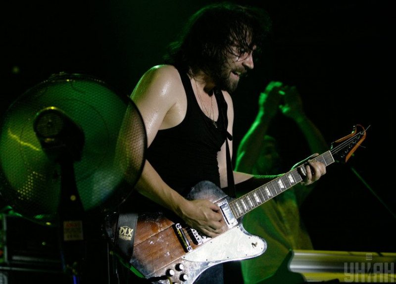 Здав назад: Шнурів почистив Instagram від віршів з критикою Путіна