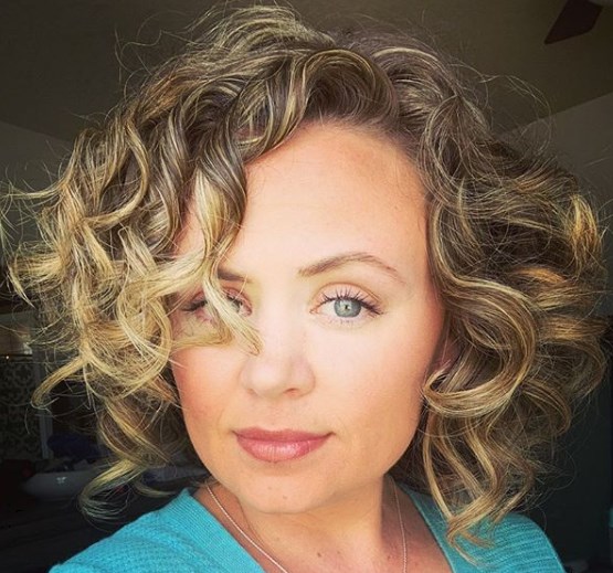 Стрижки для кучерявого волосся 2020