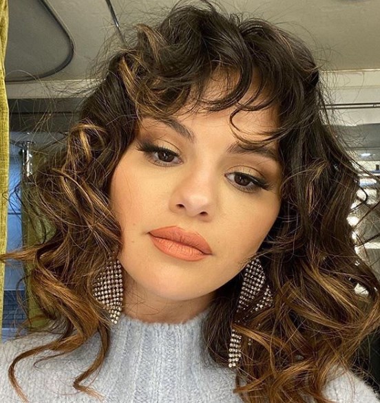 Стрижки для кучерявого волосся 2020