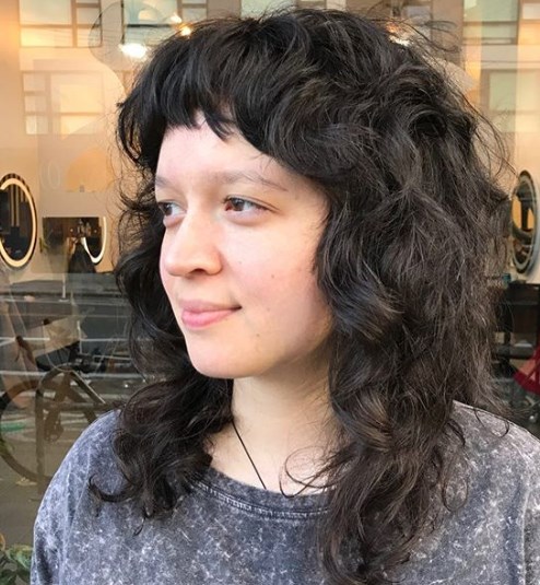 Стрижки для кучерявого волосся 2020