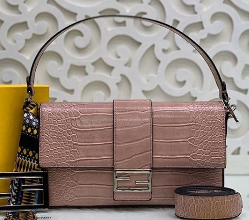 Модні сумки 2020 весна Модні сумки 2020 весна