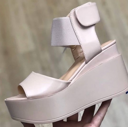 Модне взуття 2020 на літо Модне взуття 2020 на літо