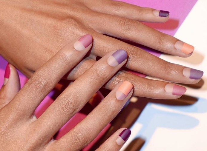 Весняний манікюр 2020 в стилі модерн Весняний манікюр 2020 в стилі модерн