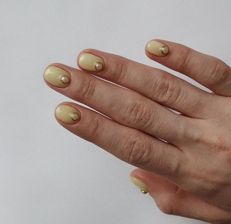 Весняний манікюр 2020 в стилі модерн Весняний манікюр 2020 в стилі модерн