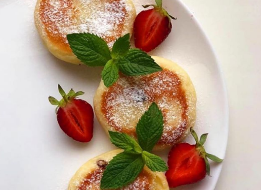 Лакомые сырники в духовке выпекаются около 25 минут – Лакомые сырники – рецепт Лакомые сырники в духовке выпекаются около 25 минут – Лакомые сырники – рецепт