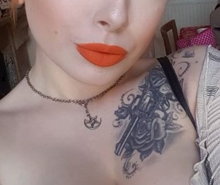 Модні відтінки помади 2020 весна