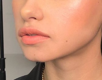 Модні відтінки помади 2020 весна