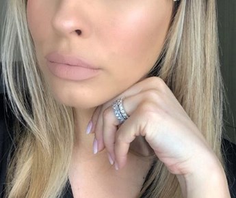 Модні відтінки помади 2020 весна