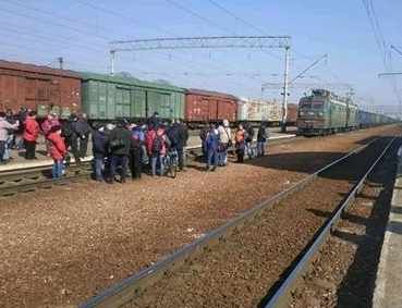 На Київщині бунтували проти скасування електричок – Новини Києва На Київщині бунтували проти скасування електричок – Новини Києва