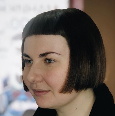 Жіночі стрижки, які роблять старшими