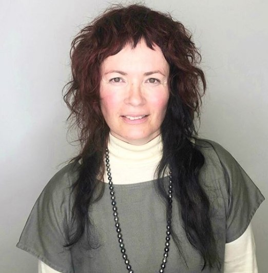 Жіночі стрижки, які роблять старшими