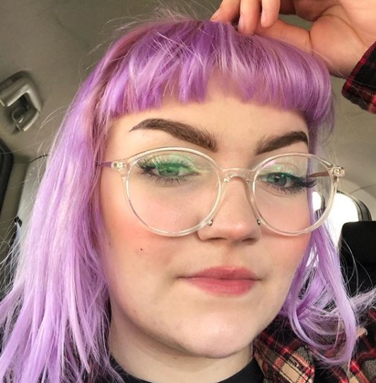 Жіночі стрижки, які роблять старшими