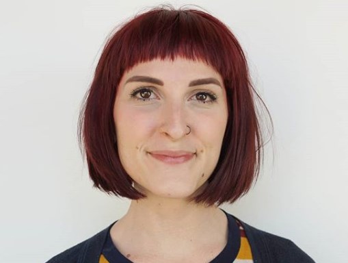 Жіночі стрижки, які роблять старшими