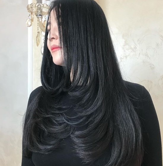 Жіночі стрижки, які роблять старшими