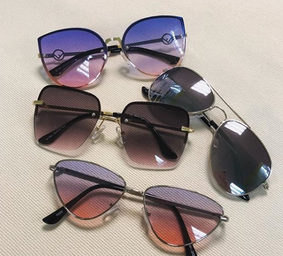 Модні сонцезахисні окуляри 2020 Модні сонцезахисні окуляри 2020