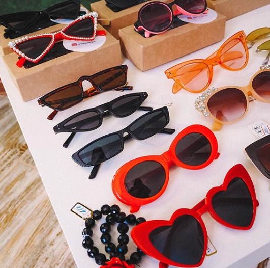 Модні сонцезахисні окуляри 2020 Модні сонцезахисні окуляри 2020