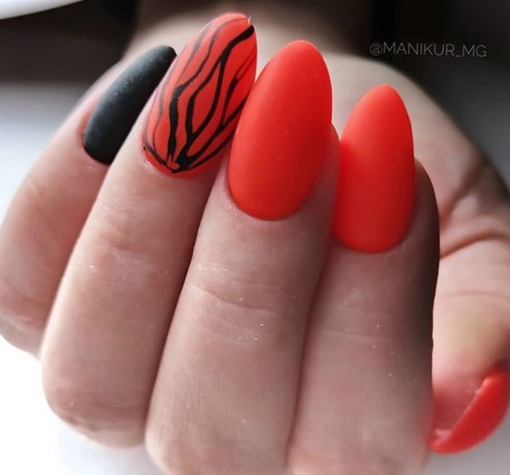 Манікюр, який вийшов з моди Манікюр, який вийшов з моди