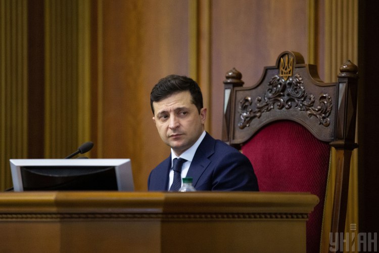Эксперт полагает, что Владимир Зеленский ввел в заблуждение украинское общество Эксперт полагает, что Владимир Зеленский ввел в заблуждение украинское общество