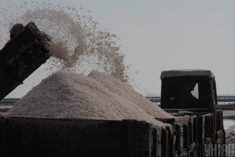 Эксперт сообщил, что украинцы едят слишком много соли – Соль вредна Эксперт сообщил, что украинцы едят слишком много соли – Соль вредна