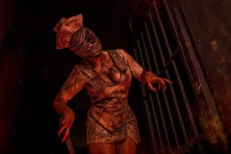 Медсестра з Silent Hill: Homecoming Медсестра з Silent Hill: Homecoming