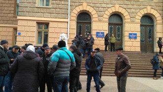 На митинге присутствовала инфицированная коронавирусом женщина / Фото: acc.cv.ua На митинге присутствовала инфицированная коронавирусом женщина / Фото: acc.cv.ua
